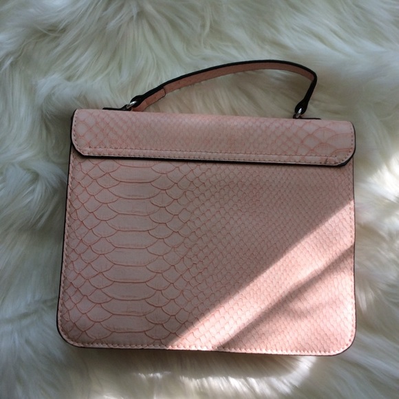 Guess bag 🧡 - Picture 2 of 5